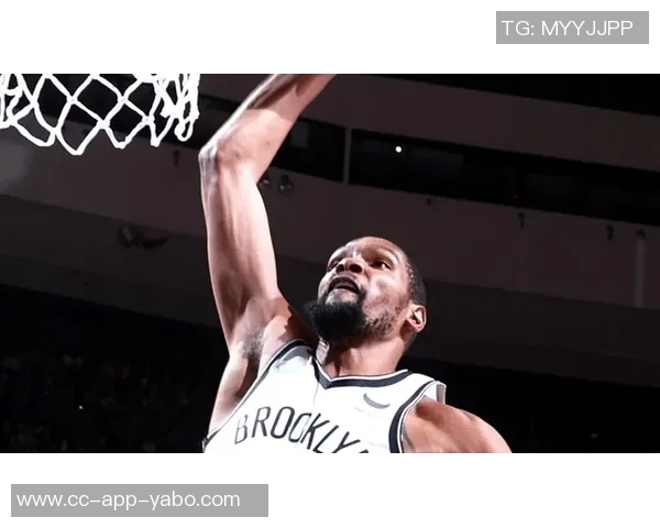 米勒表现低迷19投仅5中贡献17分5篮板5助攻并出现5次失误